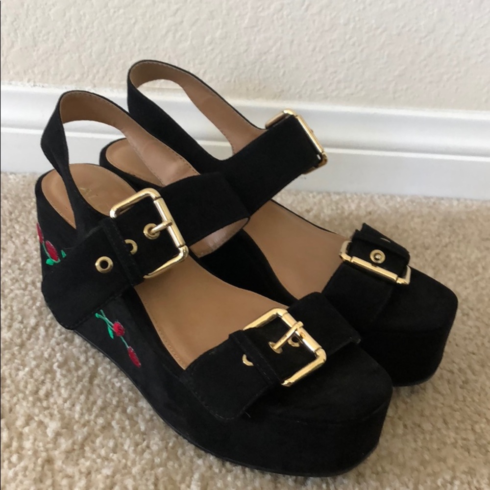 Aldo black suede wedges with red embroidery